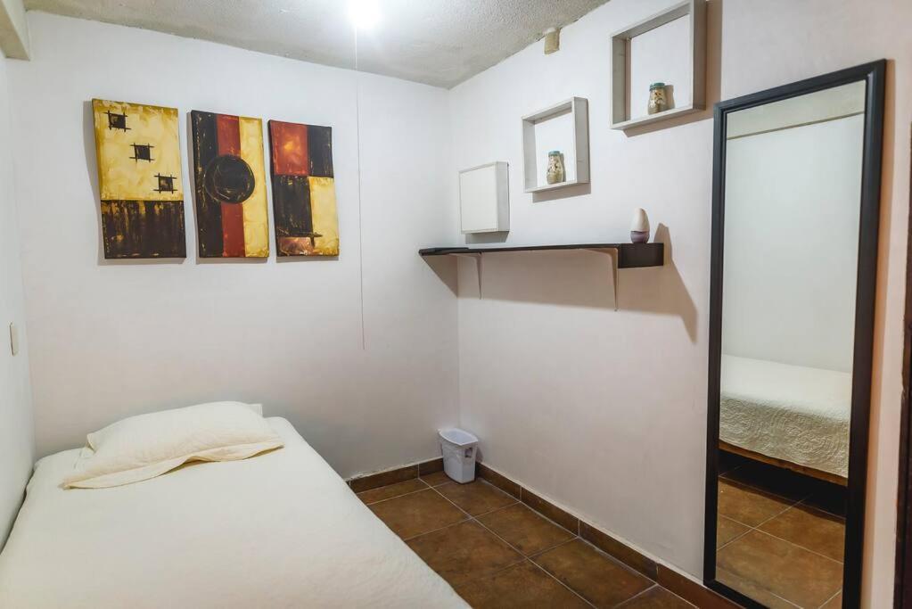 Departamento Grande Con 2 Recamaras Con Aire 5 Camas Wifi 115Mb, Cocina .Cochera Techada, #4 Ciudad Valles Buitenkant foto